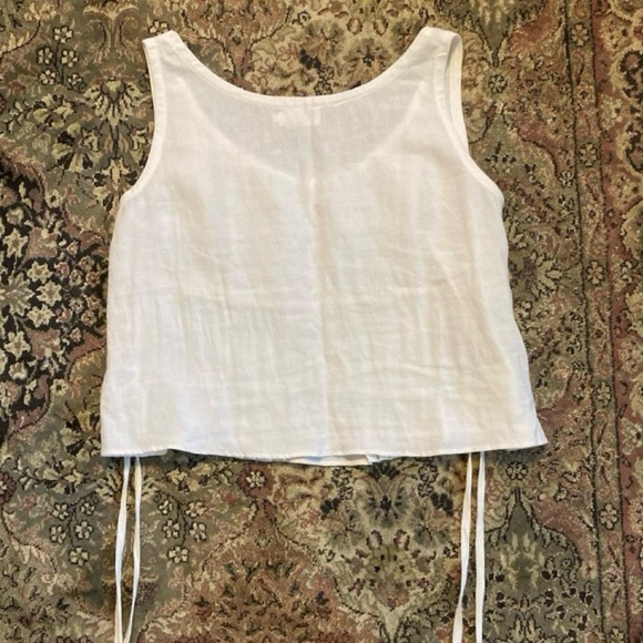 Harly Jae Reverie Blouse — Pintuck Tie Back Cami Tank Top - Picture 8 of 8